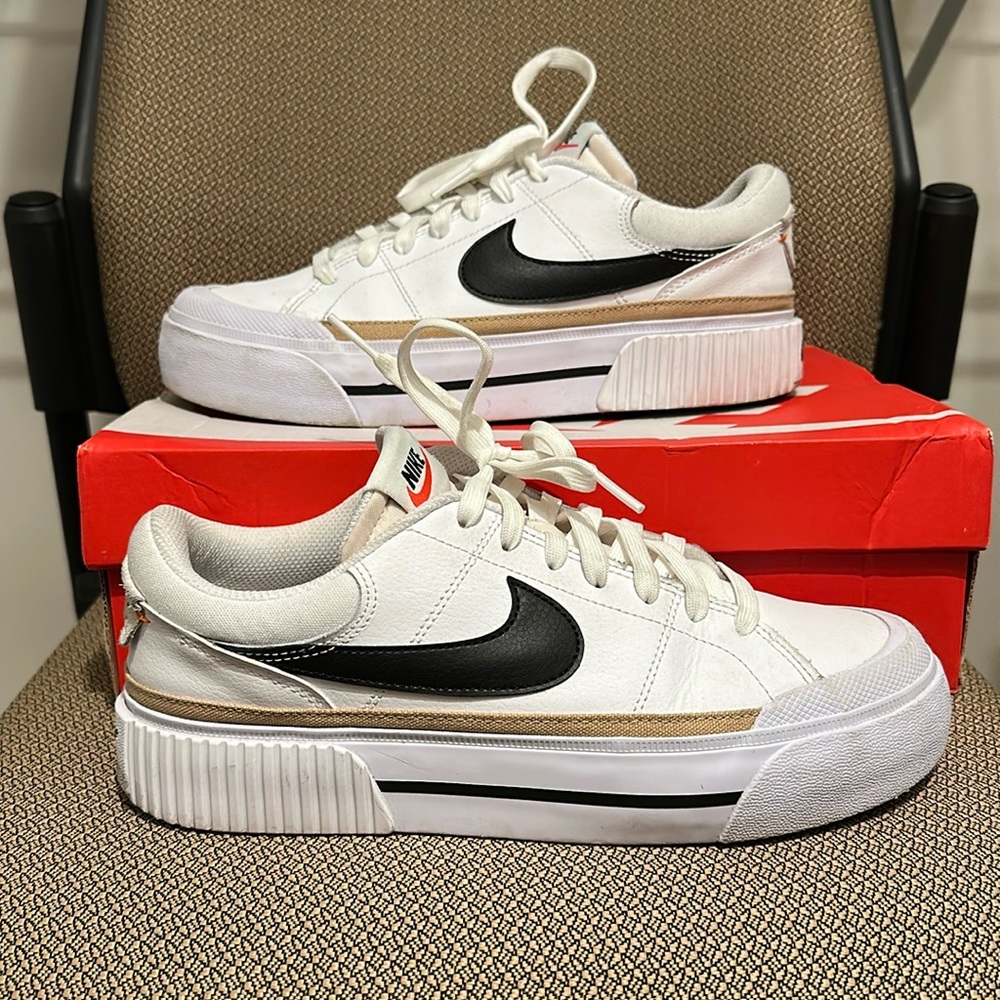 Nike Court Legacy Lift